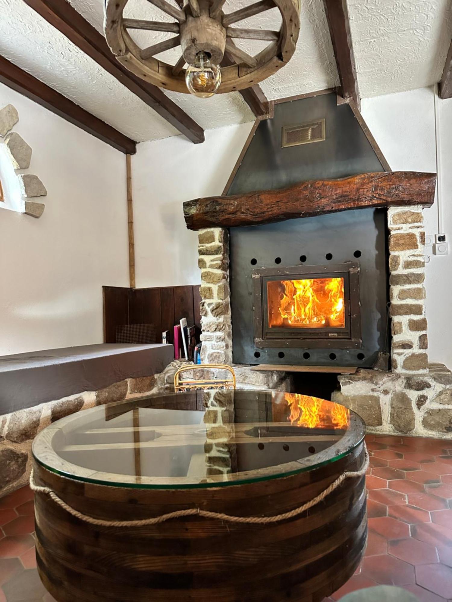 Вілла Au Coeur Du Vignoble Cognacais Gondeville Екстер'єр фото